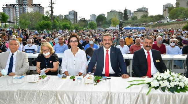 Aşure kardeşlik için kaynadı