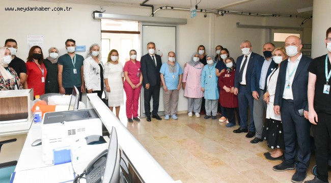 Aşure kazanları sağlıkçılar için kaynadı