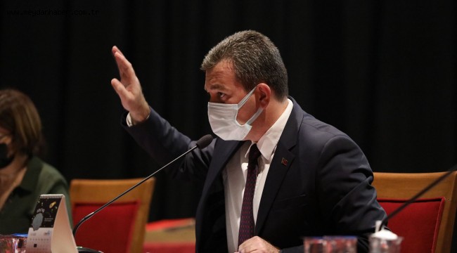 Başkan Koştu, meclis toplantısında ve toplantı sonrası yaptığı açıklamada İzmir Büyükşehir Belediyesi'ne seslendi