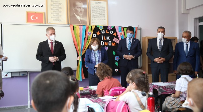 BAŞKAN ŞAHİN İLK DERS GÜNÜNDE ÖĞRENCİLERİN HEYECANINA ORTAK OLDU