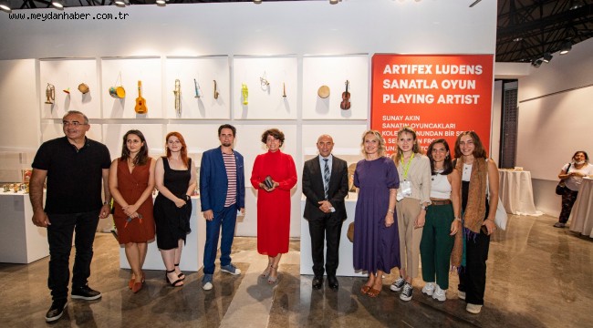 Başkan Soyer, Artifex Ludens-Sanatla Oyun sergisinin açılışına katıldı