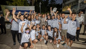 Başkan Soyer sporcularla bir araya geldi