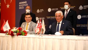 BAŞKAN VELİ GÖK KIBRIS'TA TOPLANTIYA KATILDI.