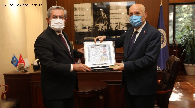 Başkan Yaşar'dan Rektör Ünüvar'a ziyaret 