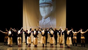 BİLECİK'İN KURTULUŞ MÜCADELESİNDEKİ ÖNEMİ SEMPOZYUM VE TİYATRO GÖSTERİSİYLE ANLATILDI