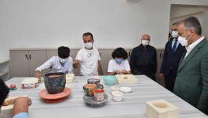 Binlerce öğrenci yüz yüze eğitime başladı