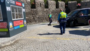 BÜYÜKŞEHİR'DEN PARK YERİ ARAMA TELAŞINA SON VERECEK UYGULAMA: "PARK ET-VALE"