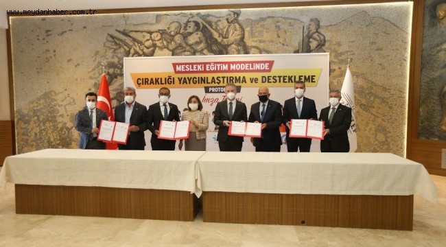 BÜYÜKŞEHİR "GENÇLER GELECEĞİMİZ, ÇIRAKLIK GELENEĞİMİZ" DİYEREK KOLLARI SIVADI