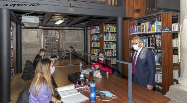 BÜYÜKŞEHİR KÜTÜPHANELERİNE KAYSERİ NÜFUSU KADAR ZİYARET