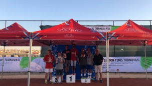 BÜYÜKŞEHİR, ULUSLARARASI TENİS TURNUVASI'NDA DERECE ALAN İSİMLERİ ÖDÜLLENDİRDİ