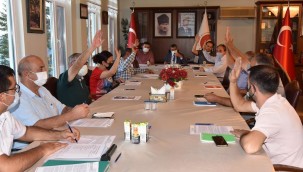 'EĞİRDİR GÖLÜ'NÜN KURUMASI SÖZ KONUSU DEĞİLDİR.'