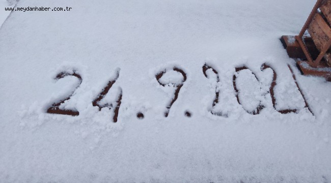 ERCİYES, SONBAHARDA BEYAZ GELİNLİĞİNİ GİYDİ