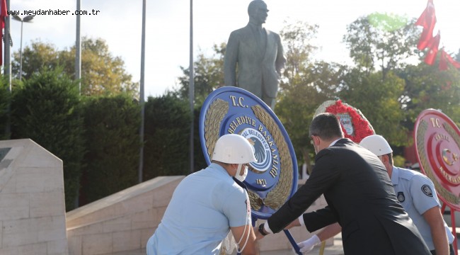 Gaziler Günü Dolayısı İle Kartal'da Atatürk Anıtı'na Çelenk Sunuldu