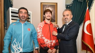 Milli atlet Bursa'nın gururu oldu