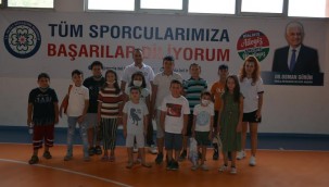  Minik Kulaçlar Havuzla Buluştu