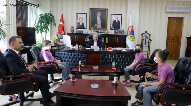 Öğrencilerden Başkan Esen'e İlköğretim Haftası Ziyareti