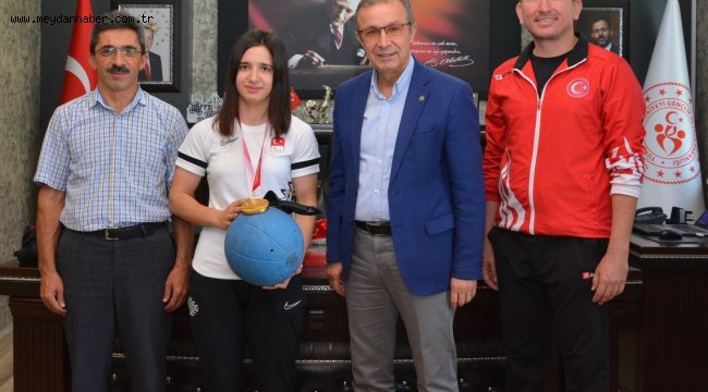 OLİMPİYAT ŞAMPİYONU ŞEYDA NUR KAPLAN'DAN İBANOĞLU'NA ZİYARET