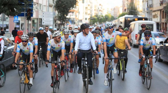 PAMUKKALE'DE AVRUPA SPOR HAFTASI BİSİKLET TURUYLA KUTLANDI