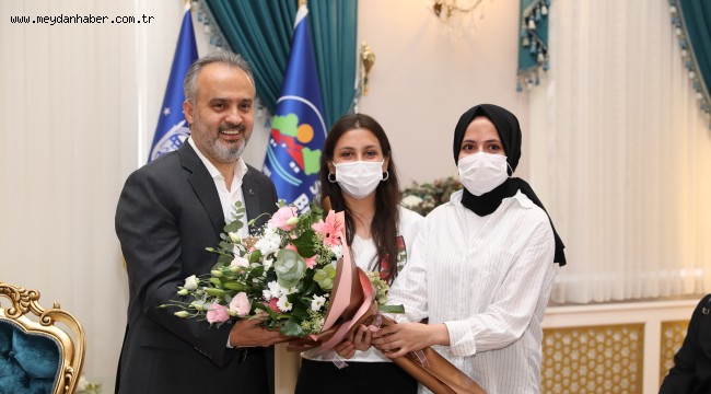 Üniversite hayalleri BUSMEK'le gerçek oldu