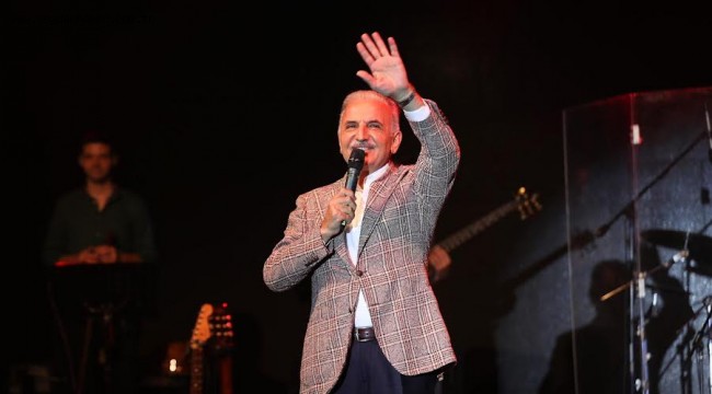 YAZFEST 2021'E HANDE YENER VE DEMET AKALIN'LA VEDA