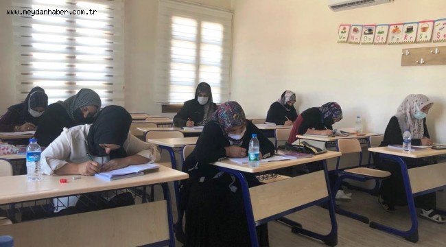 YUNUSEMRE İLE OKUMA YAZMA ÖĞRENİYORLAR