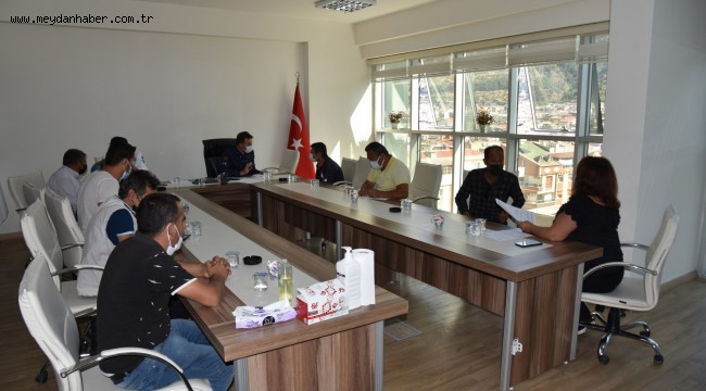 YUNUSEMRE İŞÇİ İLE İŞVERENİ BULUŞTURMAYA DEVAM EDİYOR