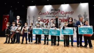 348 SPORCU SATRANÇ TURNUVASI'NDA MÜCADELE ETTİ