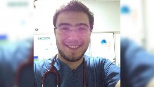 Acil servis doktoru, hasta ile oğlu tarafından darp edildi