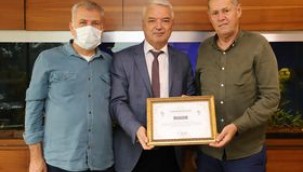 Başkan Bilgin'den Özgür Tarım'a Teşekkür Belgesi