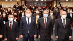 BAŞKAN ÇERÇİ TÜRKÇE'DEKİ YOZLAŞMAYA DİKKAT ÇEKTİ: DİLİMİZDEKİ YABANCI SÖZCÜKLERDEN KURTULMALIYIZ