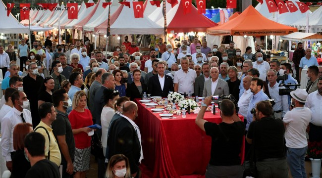 BAŞKAN SEÇER: "MERSIN TÜRKIYE'NIN TA KENDISI" "MERSİN BİR HUZUR KENTİ" "TÜRKİYE CUMHURİYETİ KİMLİĞİNİ TAŞIYAN HERKES BU MEMLEKETİN EŞİT YURTTAŞIDIR"