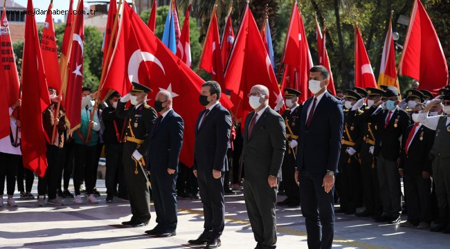 Bergama'da Cumhuriyet Bayramı coşkusu başladı