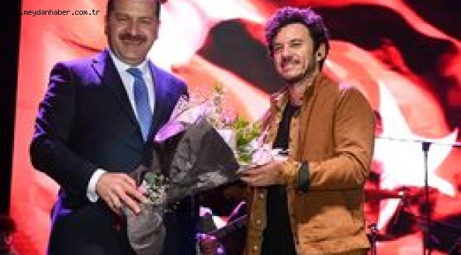 --- Büyükşehir'den Cumhuriyet Konseri