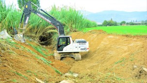  Büyükşehir Milas ve Bodrum'da 11 bin 300 Metre Dere Temizliği Yaptı