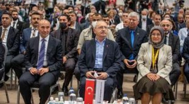CHP Lideri İzmir'de "Türkiye Muhtarları Buluşması"nda konuştu: "Oyunuza değil sorunlarınıza talibiz"