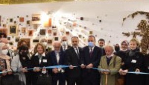 Cumhuriyet coşkusu sergiyle başladı