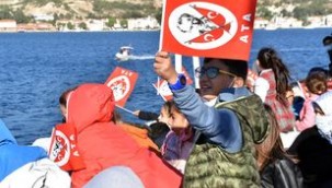 FOÇA'DA 29 EKİM COŞKUSU ÇOCUKLARLA BAŞLADI