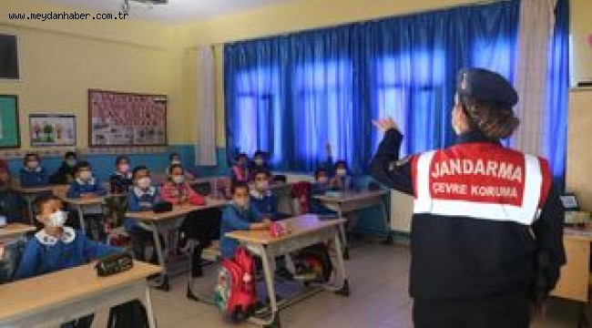 JANDARMA ÇOCUKLARA DOĞA VE HAYVAN SEVGİSİNİ ANLATTI