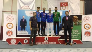 Kağıtsporlu karatecilerden 5 madalya