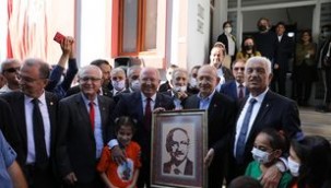 Kılıçdaroğlu Menteşe'de Coşkuyla Karşılandı