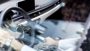 Sahte araç kiralama sitesiyle yüzlerce kişiyi dolandırdılar