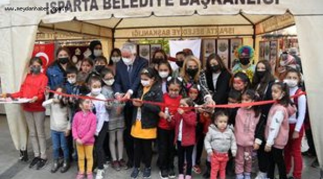 Yaşları küçük, maharetleri büyük ellerden Cumhuriyet Sergisi