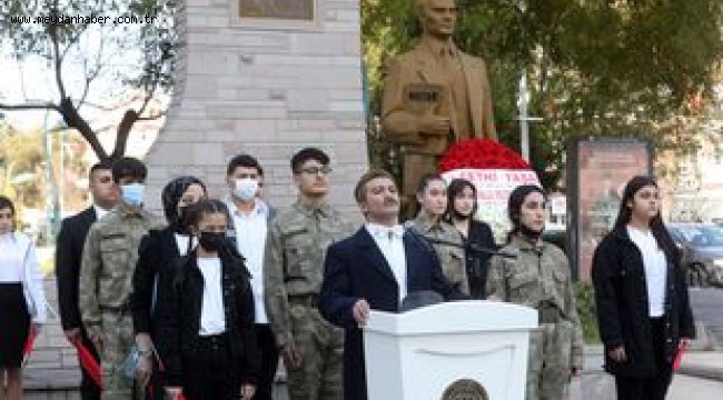 *Yenimahalle'de 98. Yıl coşkusu *Başkan Yaşar, "Cumhuriyeti ilelebet yaşatacağız"