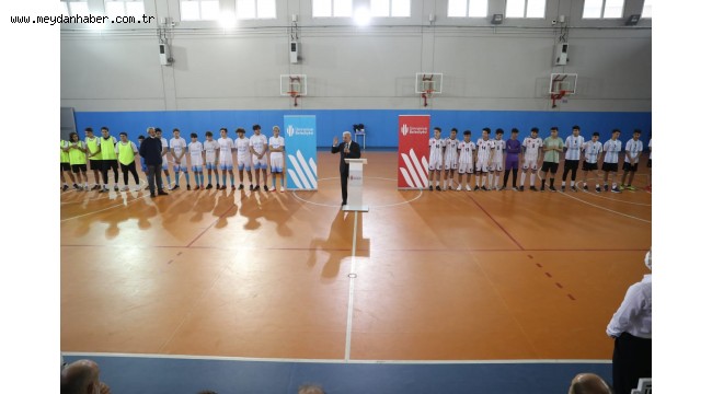 14. GELENEKSEL ÜMRANİYE SPOR OYUNLARI BAŞLADI