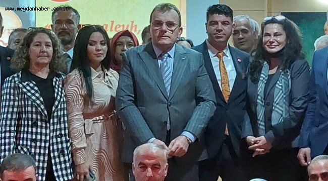 ADALET PARTİSİ İZMİR İL KONGRESİNİ TAMAMLADI