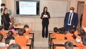 Anamur Belediyesinden Öğrencilere "Teknoloji Bağımlılığı ve Faydalı Kullanımı" Semineri