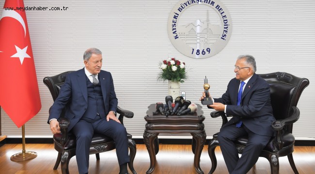 BAKAN AKAR, BÜYÜKKILIÇ'I ZİYARET ETTİ, "KAYSERİ" MEMNUNİYETİNİ DİLE GETİRDİ