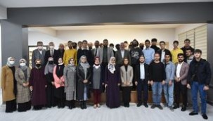 Başkan Aşgın TÜGVA'lı gençlerle bir araya geldi