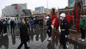 Başkan Büyükkılıç, Gazi Mustafa Kemal Atatürk'ün aramızdan ayrılışının 83. yıl dönümü anma programına katıldı.