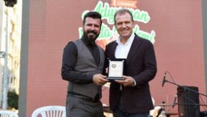 BAŞKAN SEÇER: "BÖYLE BİR KENTTE YAŞAMAK BİZLER İÇİN ÖVÜNÇ KAYNAĞI" "BURADAKİ YURTTAŞLARIMIZIN 'MERSİNLİYİZ' DEME GURURUNU YAŞAMALARINI İSTİYORUZ"